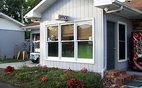 Lake Shore Motel 2*